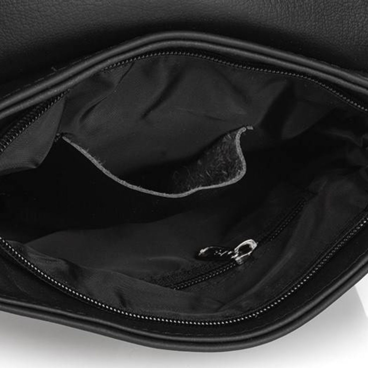 Malá kožená kabelka na rameno HENDY