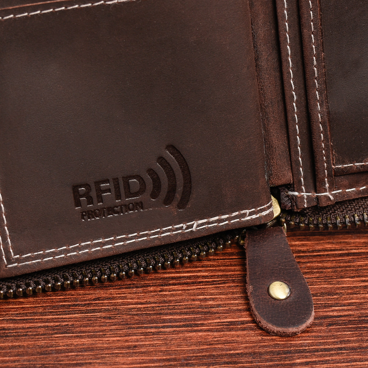 Pánska kožená tmavohnedá peňaženka na zips ADMES