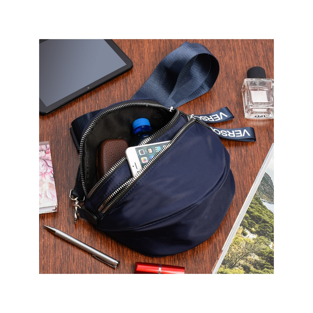 Dámska tmavomodrá crossbody kabelka Versoli "CALI"