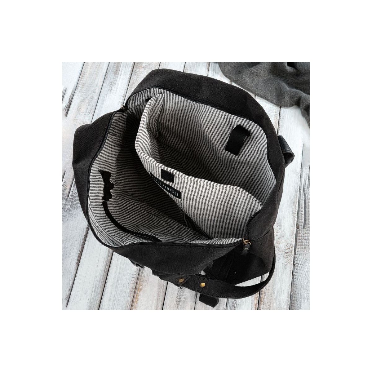 Pánska čierna taška na notebook Paolo Peruzzi "MANUEL"