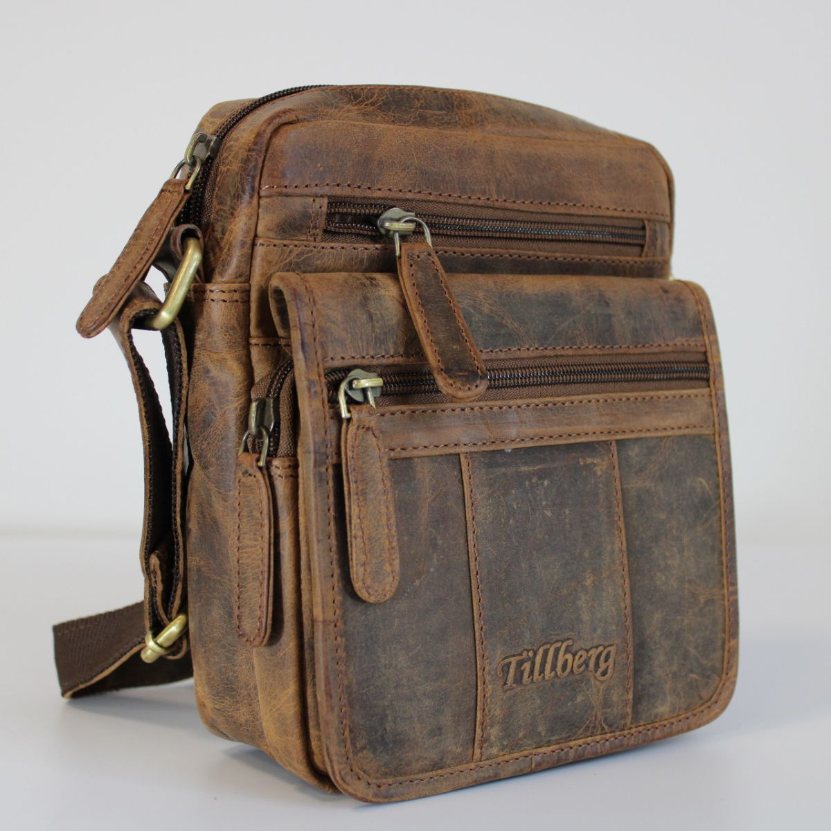 Pánska kožená hnedá taška na rameno ADEM