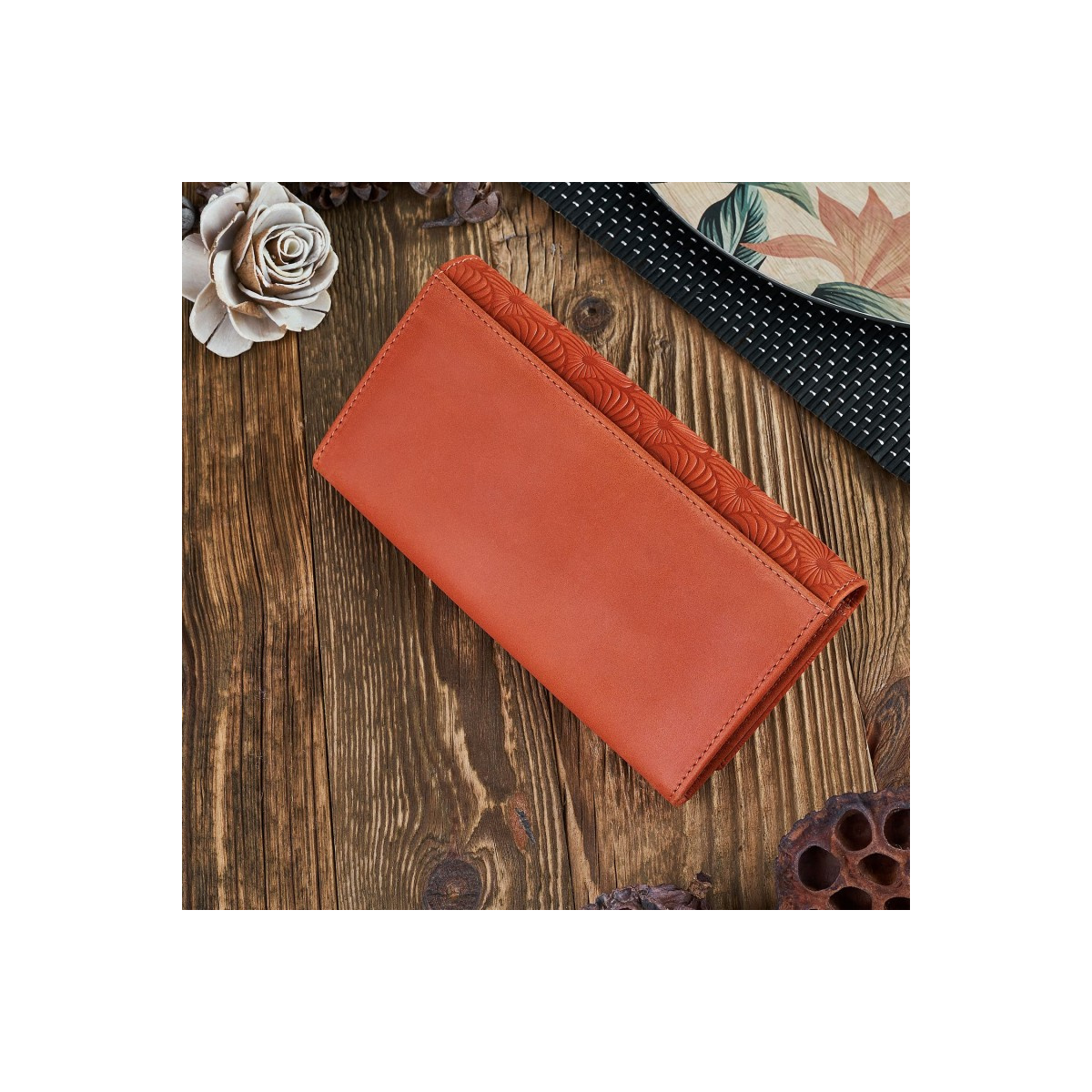 Kožená dámska oranžová peňaženka Paolo Peruzzi "ADENNA"