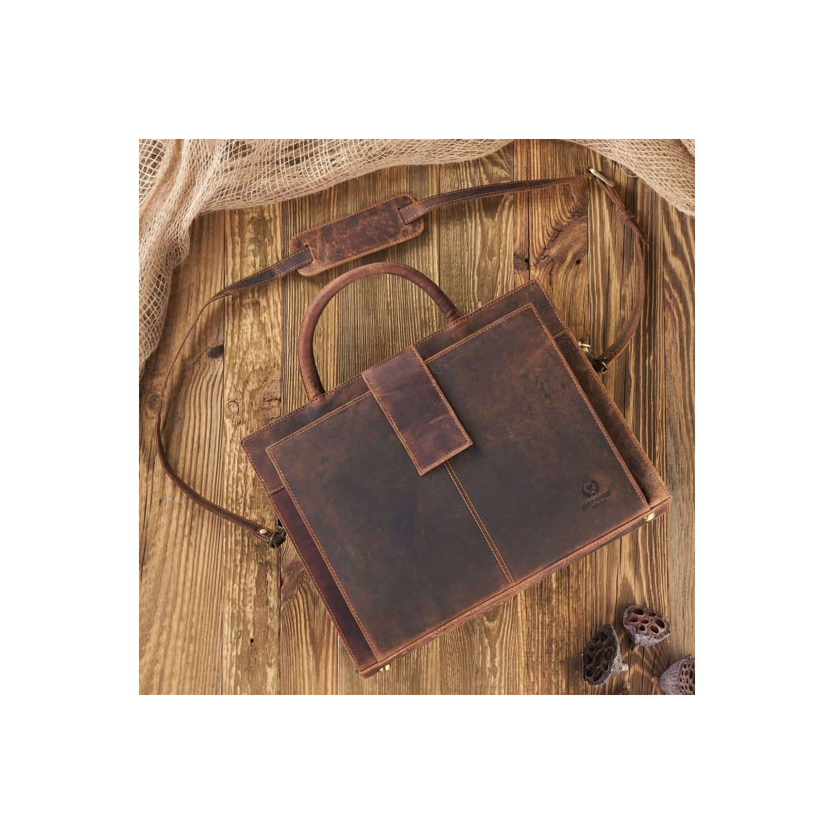 Kožená dámska hnedá vintage aktovka Paolo Peruzzi "ALDORA"