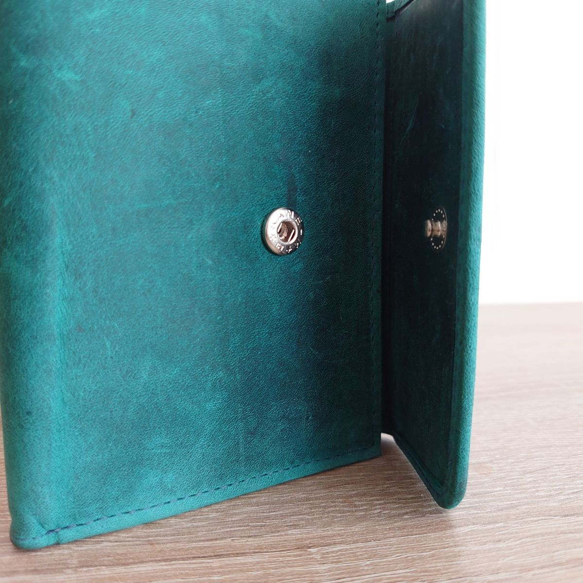 Kožená malá dámska zelená peňaženka BERDINA