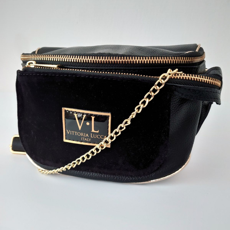 Dámska čierna ľadvinka so zlatou retiazkou. Cez telo, crossbody.