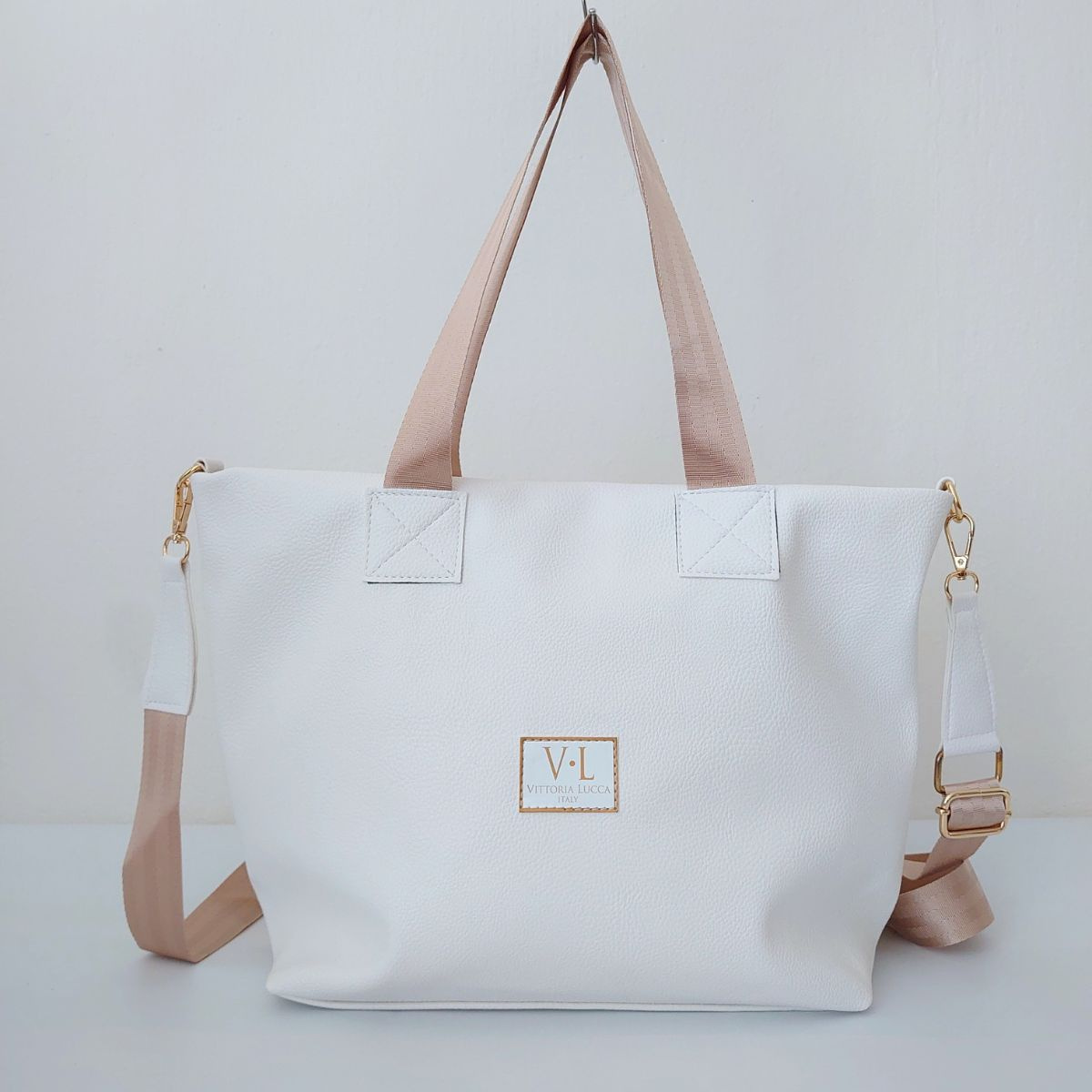 Dámska veľká biela kabelka do ruky, na rameno, cez telo, crossbody.