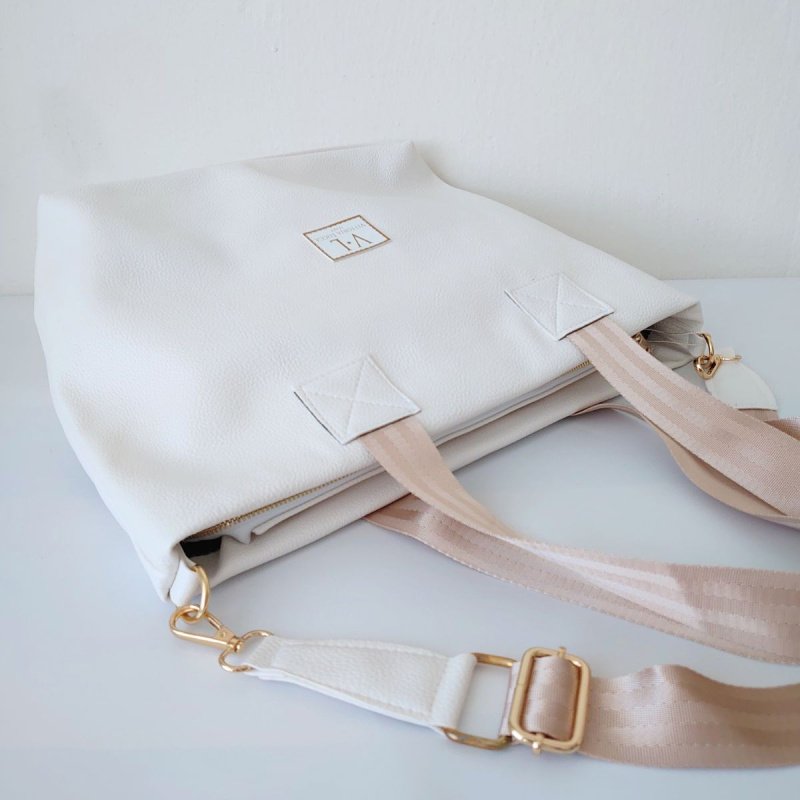 Dámska biela kabelka ARIELA