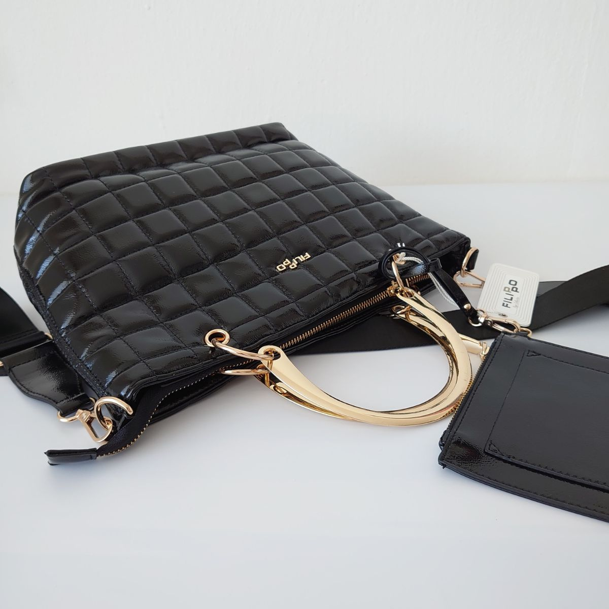 Dámska čierna kabelka do ruky DAMITA