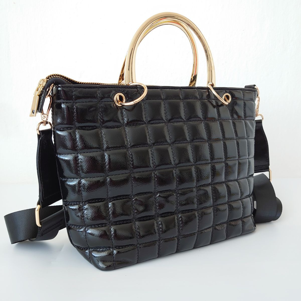 Dámska čierna kabelka do ruky DAMITA