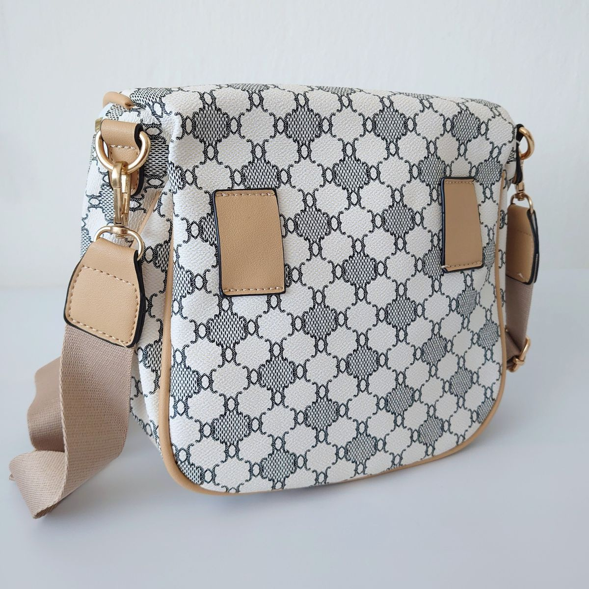 Dámska crossbody kabelka ANVITA