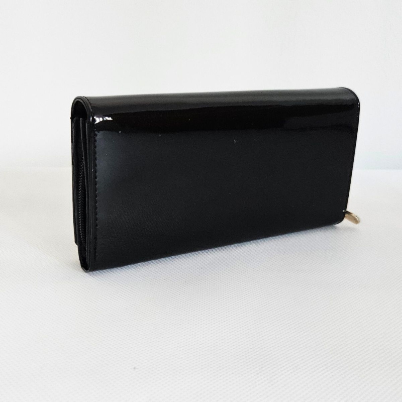 Dámska čierna kožená lakovaná peňaženka GREGORIO