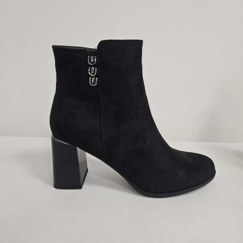 Čierne dámske čižmy na opätku KATTY