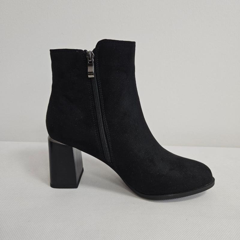 Čierne dámske čižmy na opätku KATTY