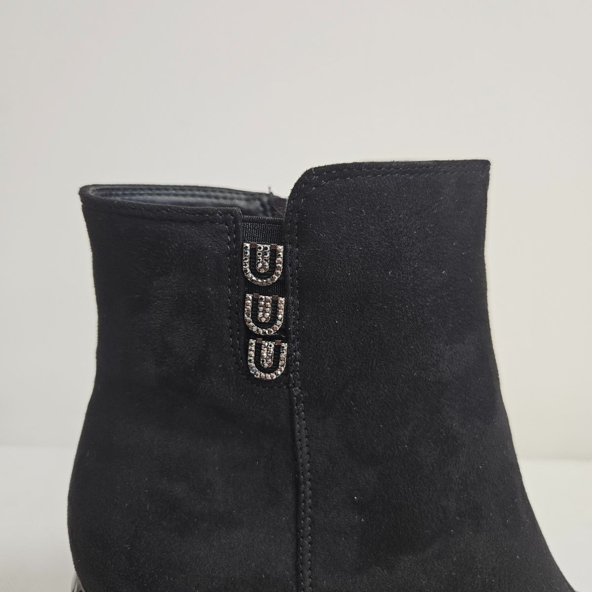 Čierne dámske čižmy na opätku KATTY