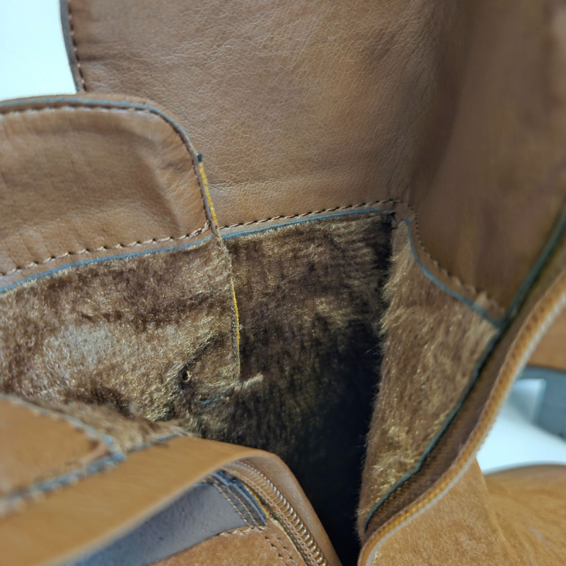 Dámske hnedé semišové čižmy HELA