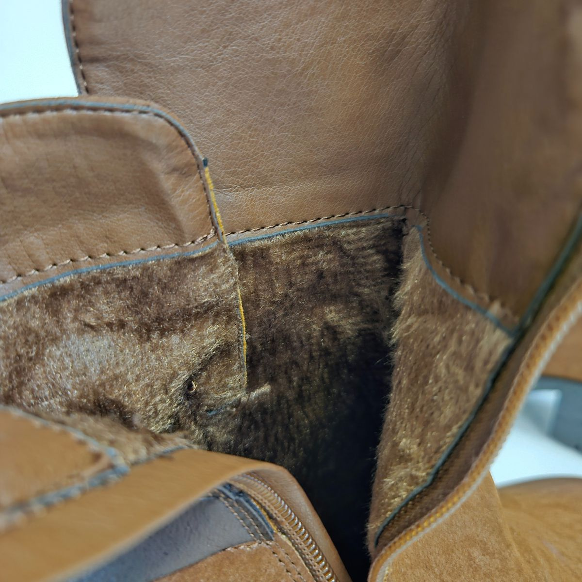 Dámske hnedé semišové čižmy HELA