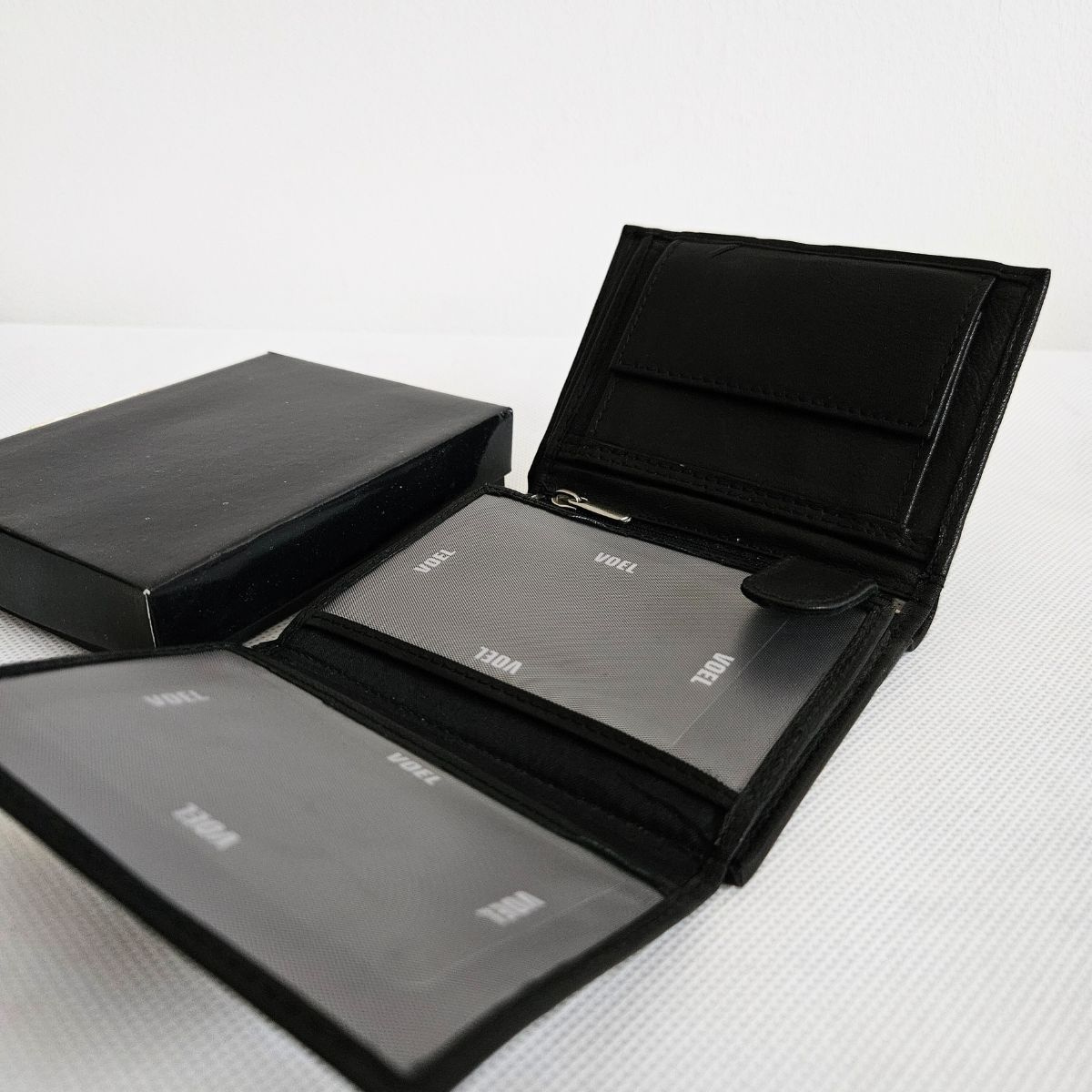 Čierna kožená peňaženka KORKE - BL01