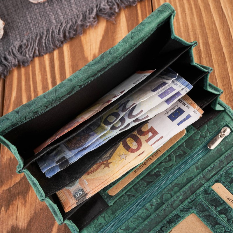 Dámska kožená zelená peňaženka DAMALLA