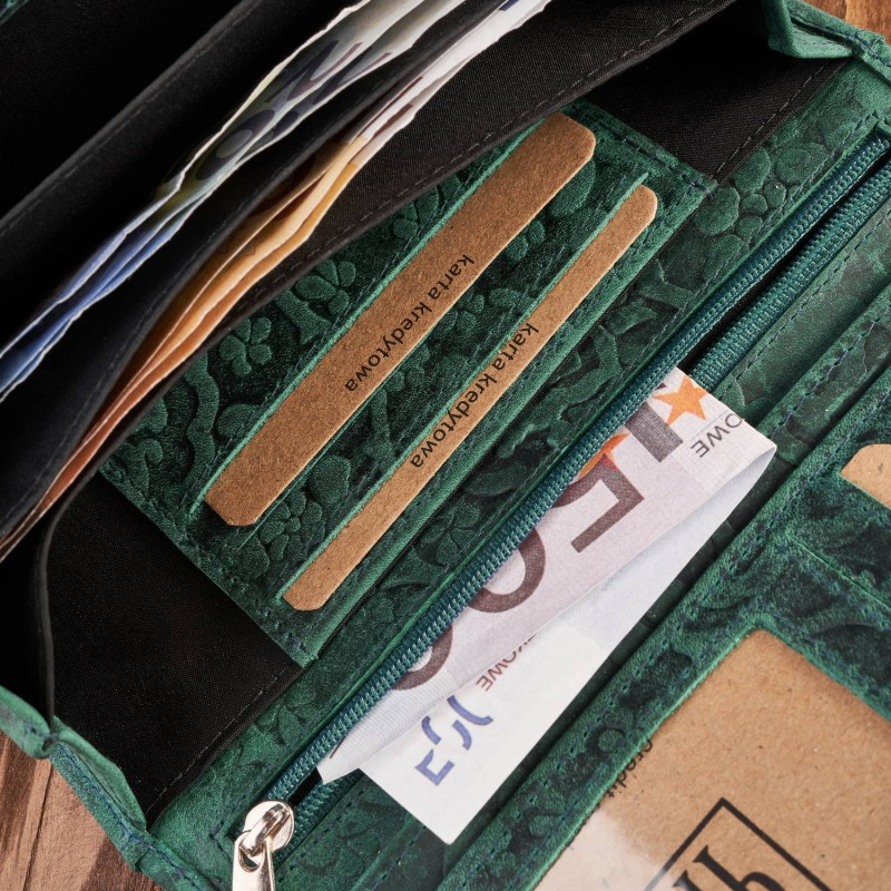 Dámska kožená zelená peňaženka DAMALLA