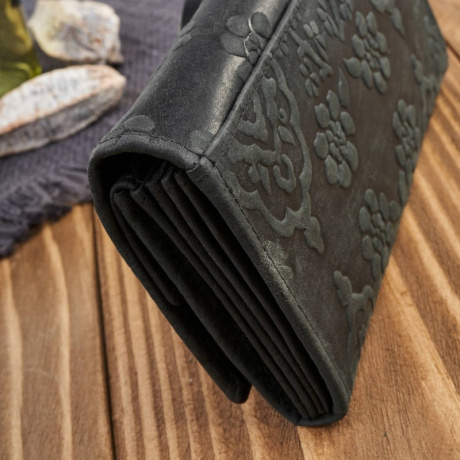 Dámska kožená čierna peňaženka DAMALLA