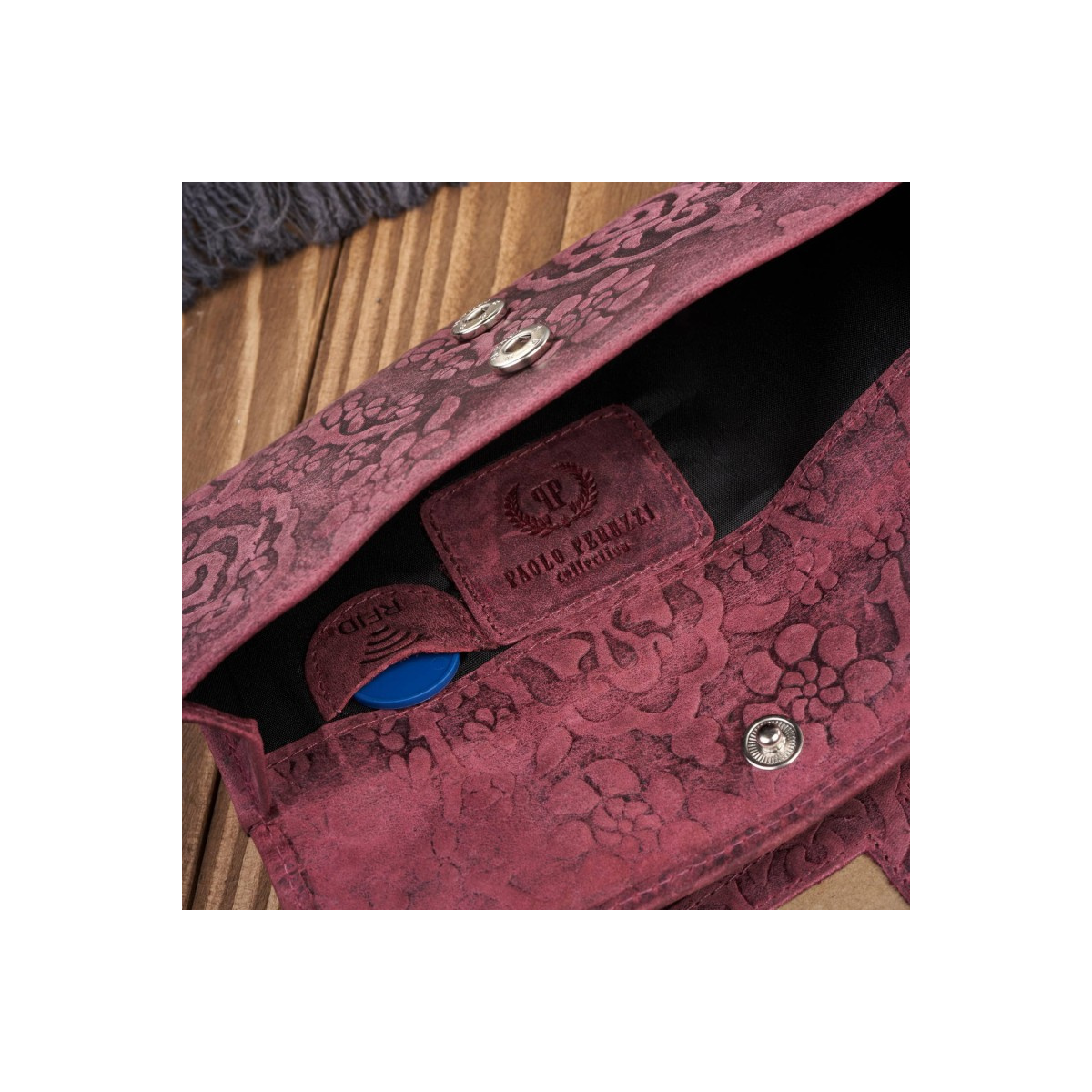 Dámska kožená ružová peňaženka DAMALLA