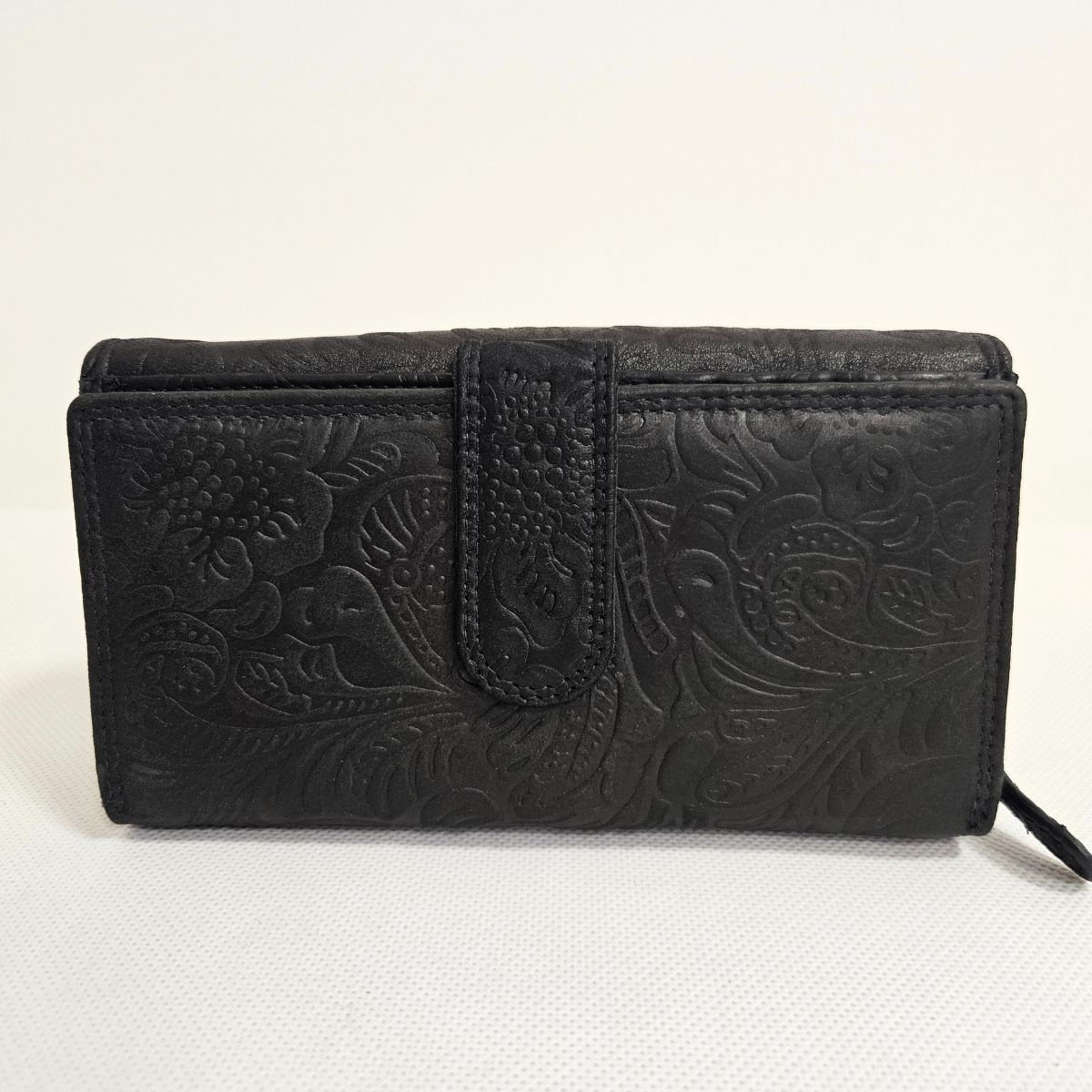 Dámska čierna peňaženka z pravej kože YVET