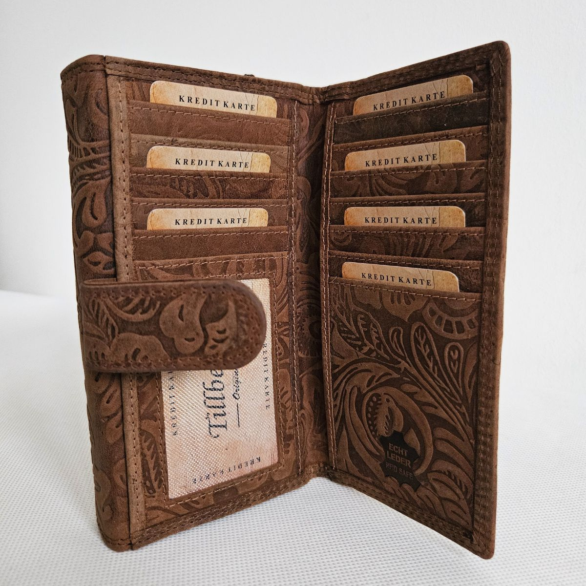 Dámska svetlohnedá peňaženka z pravej kože YVET