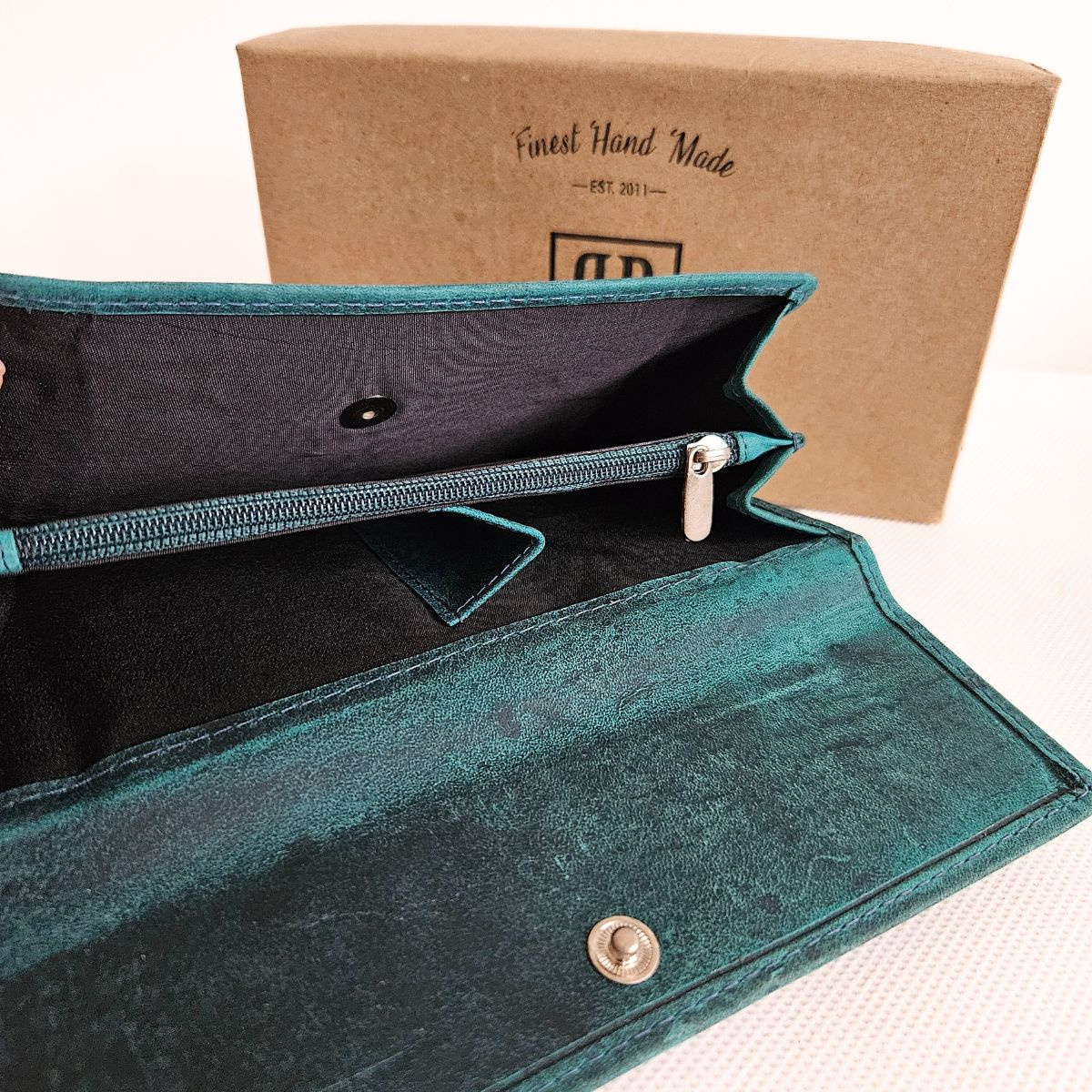 Dámska kožená zelená peňaženka DIERDRA