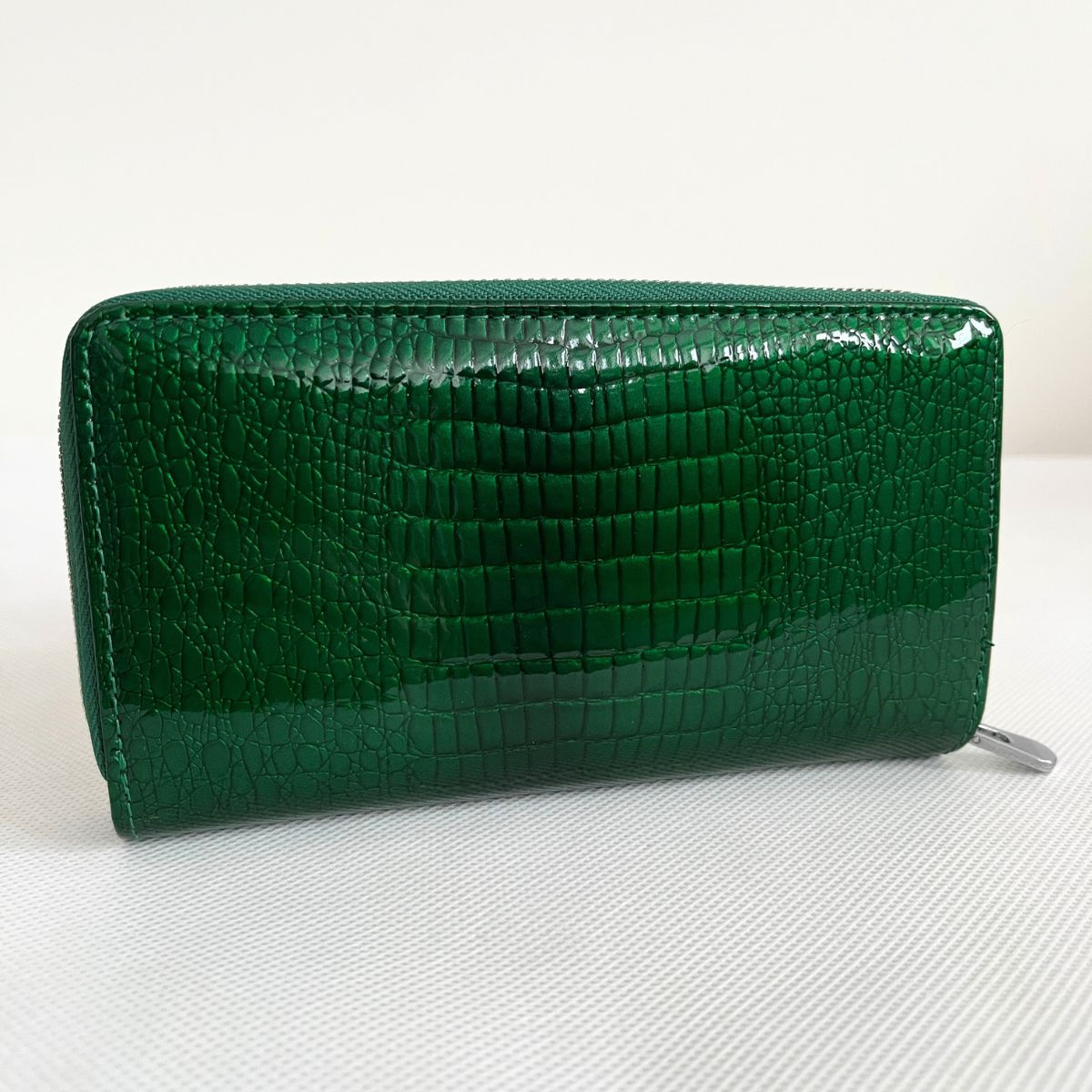 Dámska kožená zelená peňaženka DOROTA