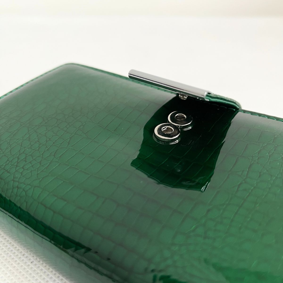 Dámska kožená zelená peňaženka DOROTA