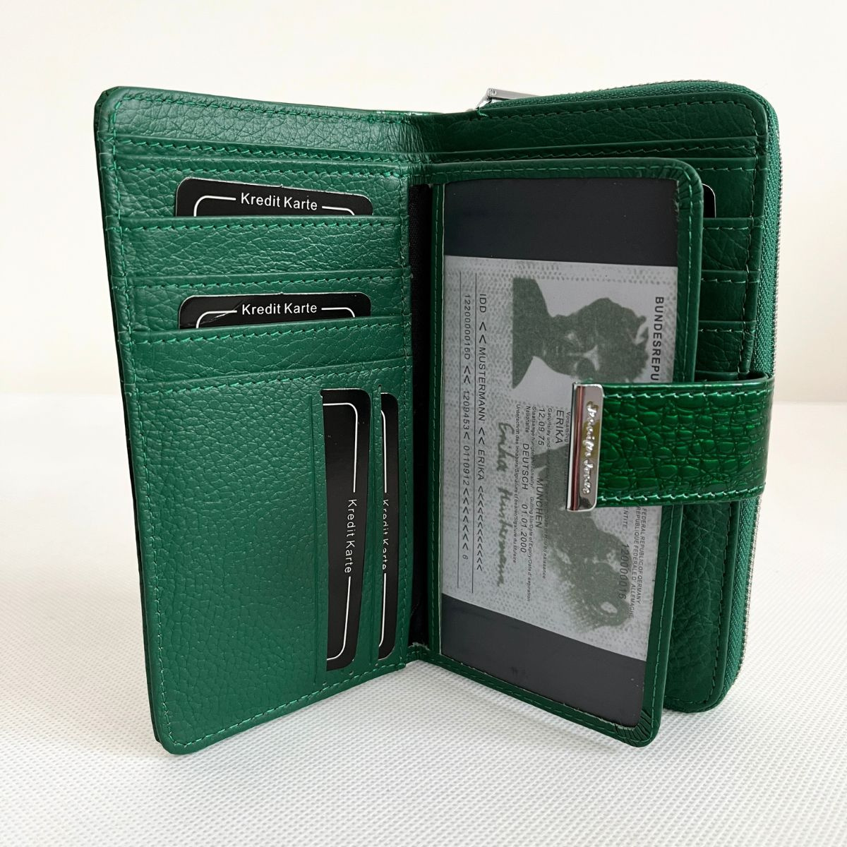 Dámska kožená zelená peňaženka DOROTA