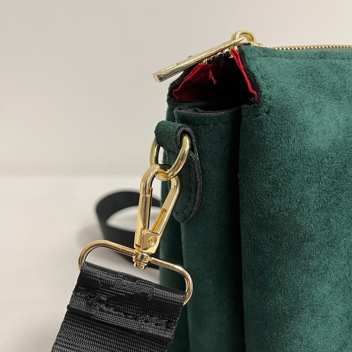 Dámska tmavozelená kabelka ALESSANDRA