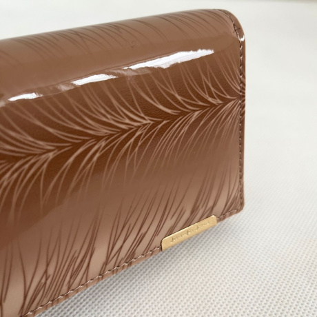 Dámska kožená béžová peňaženka SIERRA