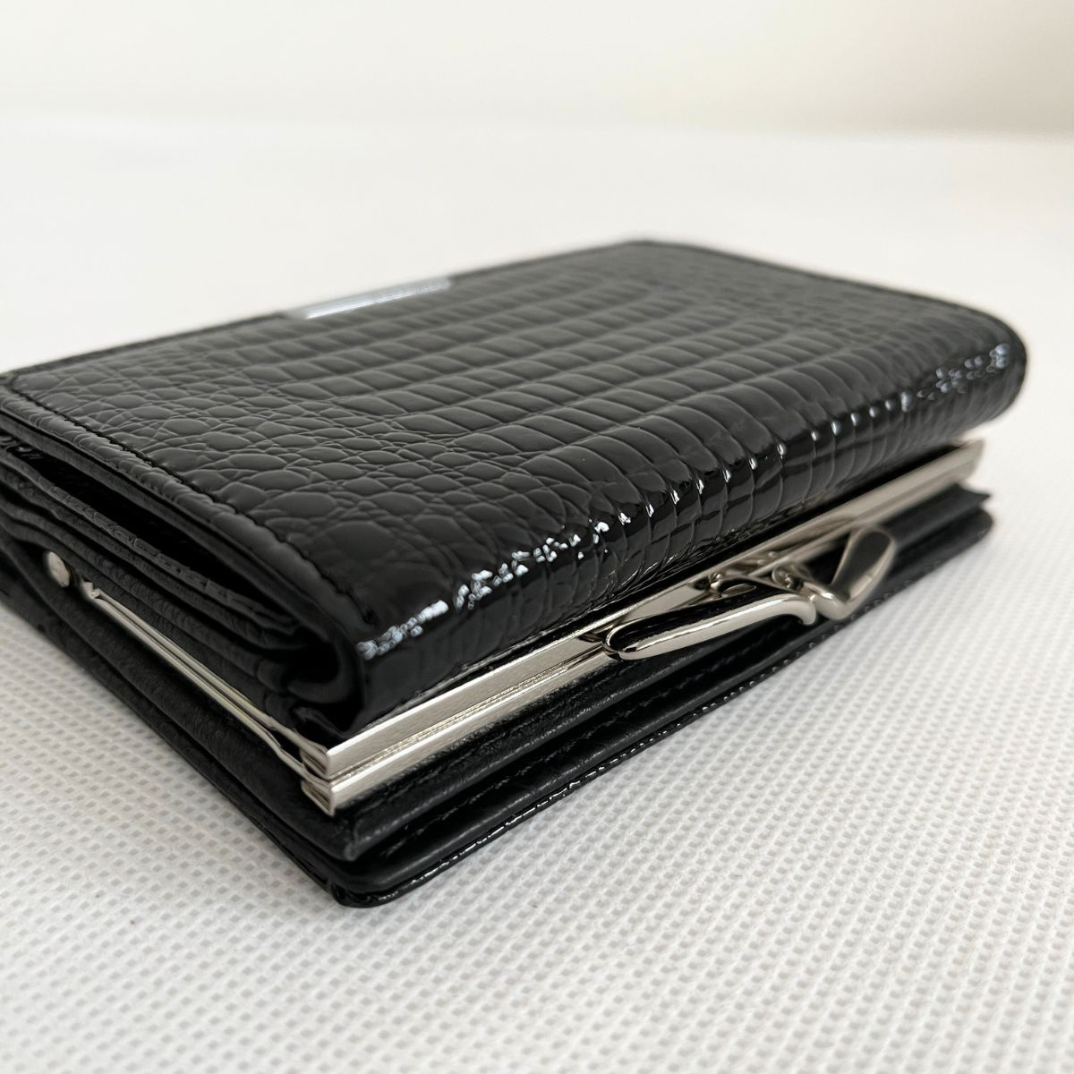 Dámska kožená čierna peňaženka SIMA