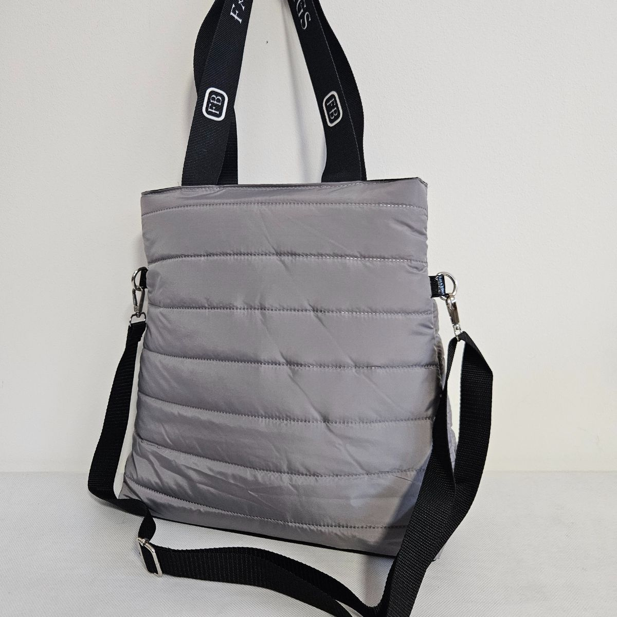 Sivá dámska kabelka CYNTHIA