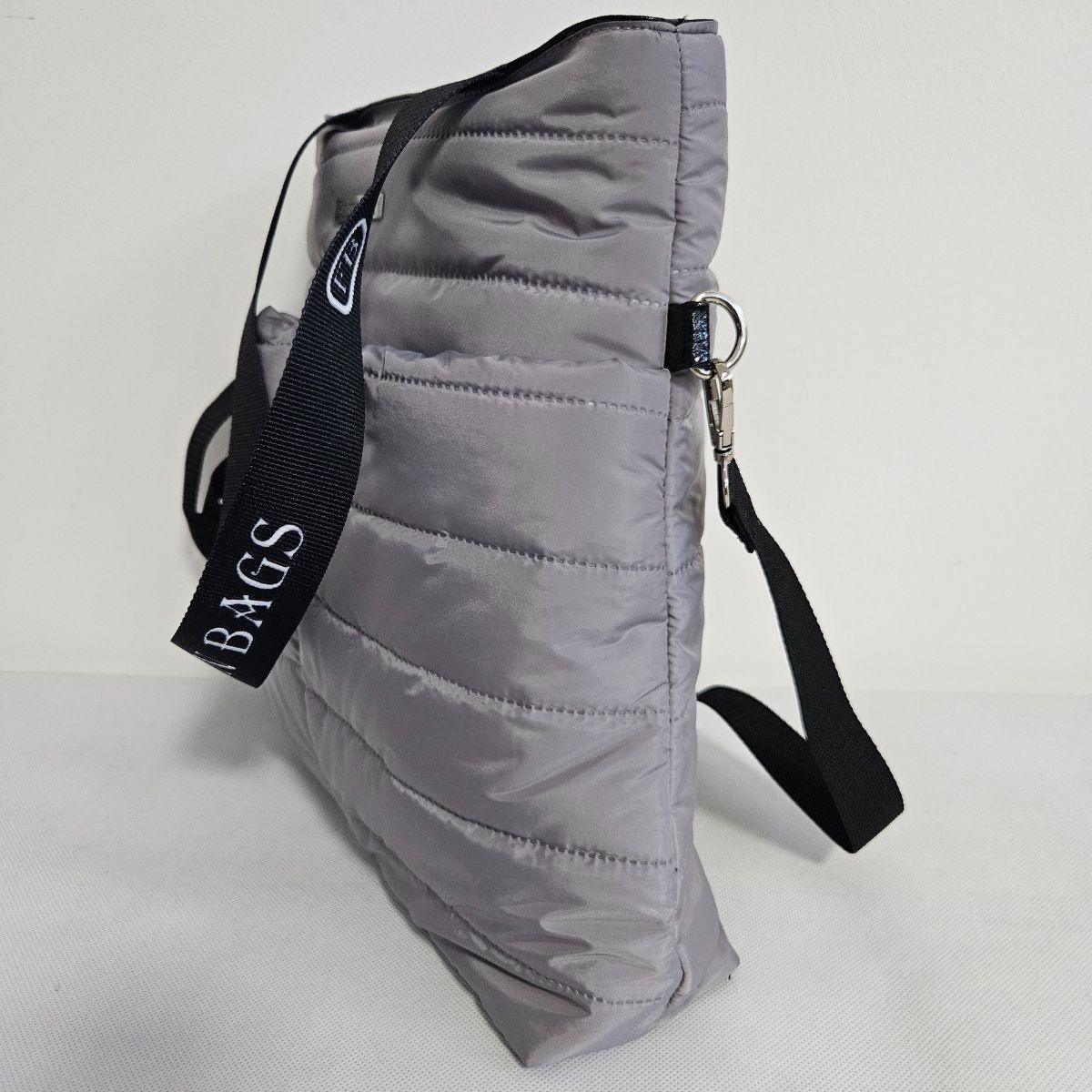 Sivá dámska kabelka CYNTHIA