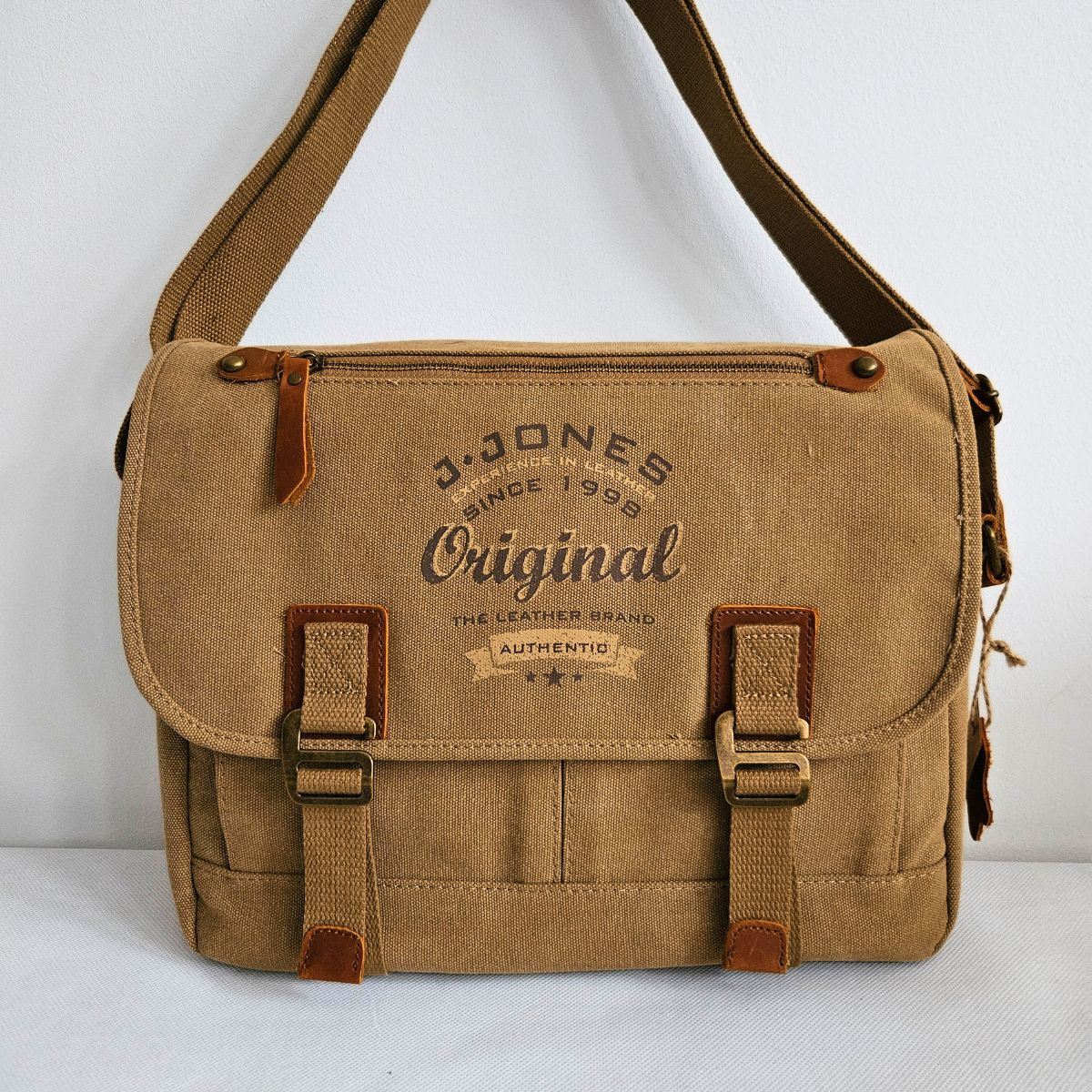 Plátená pánska béžová taška na rameno. Taška cez telo, cez plece, crossbody.