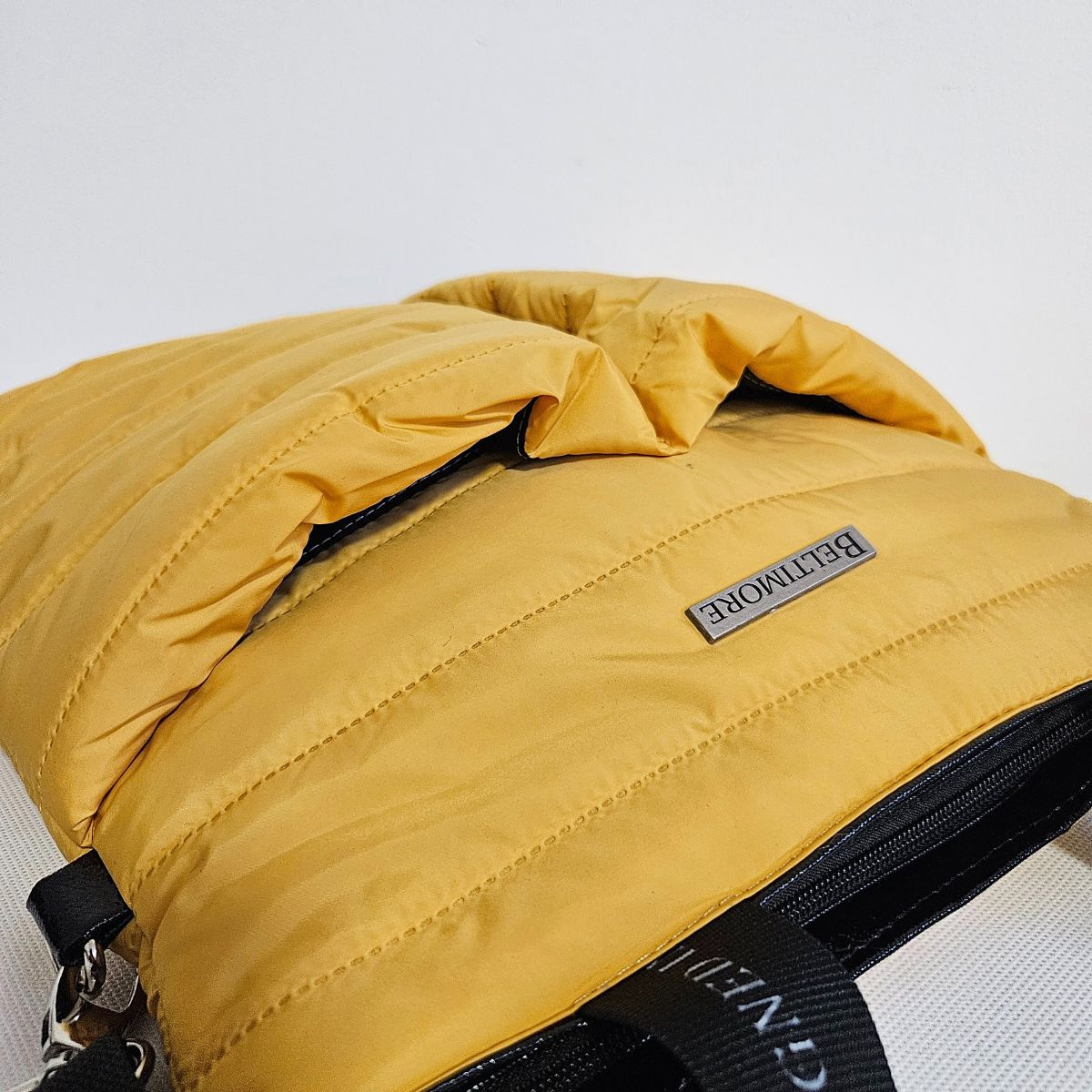 Horčicová dámska kabelka CYNTHIA