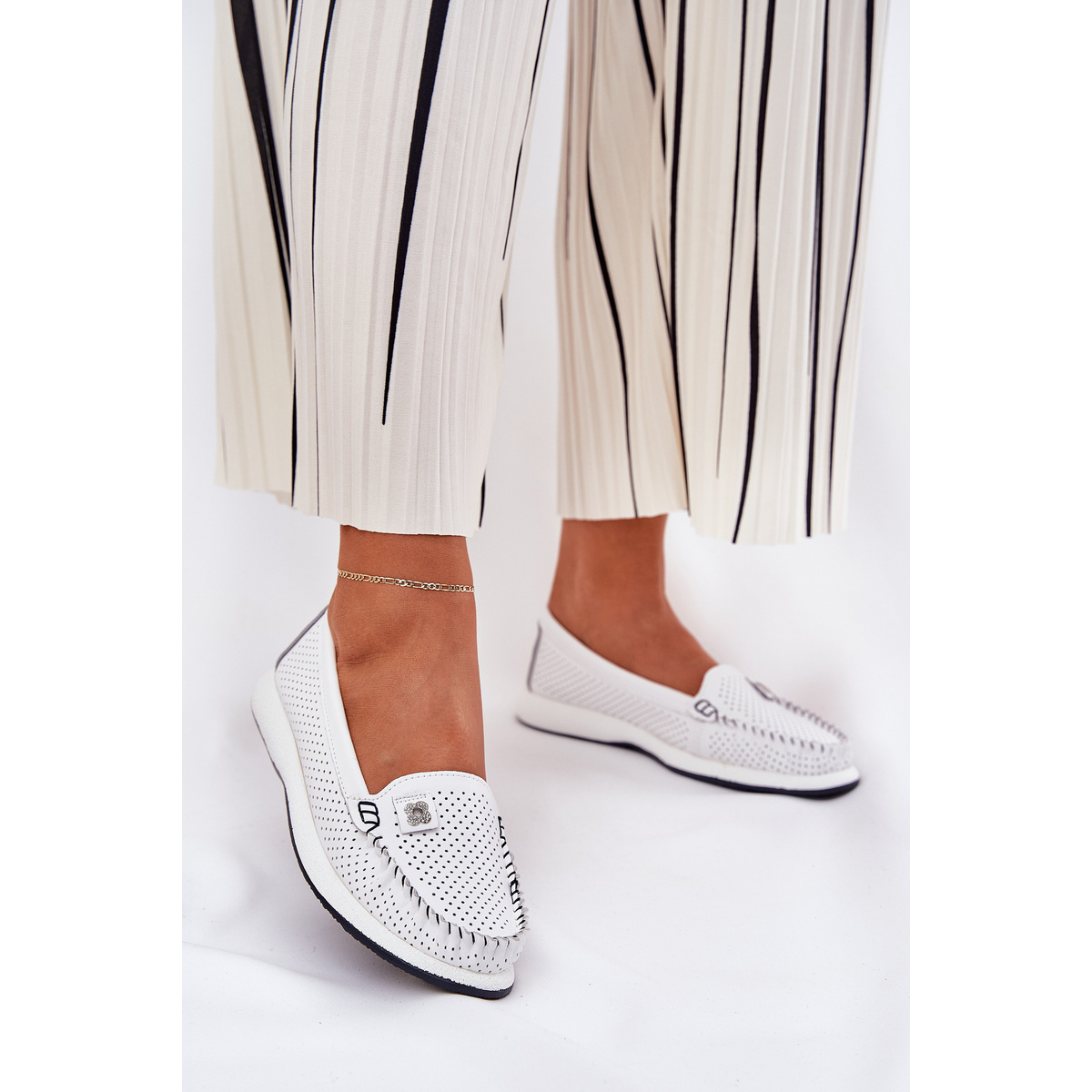 Dámske kožené mokasíny biele