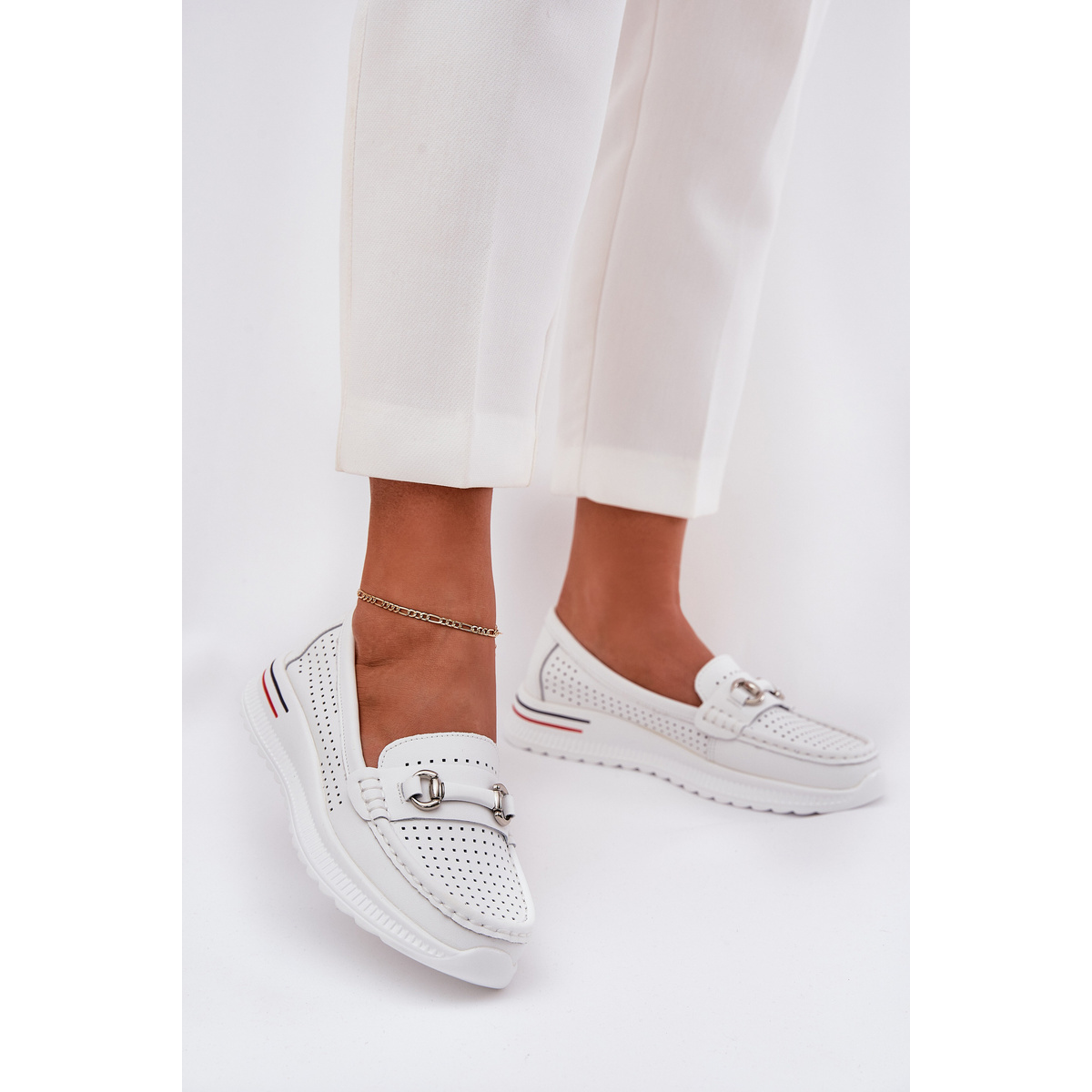 Dámske kožené balerínky biele