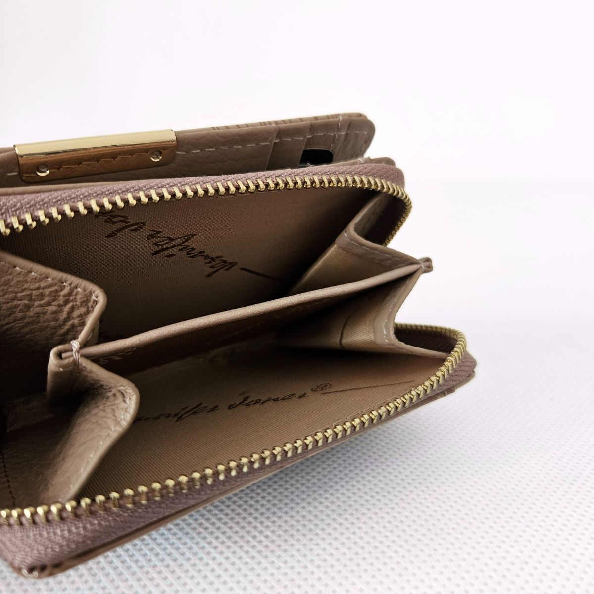 Dámska kožená peňaženka béžová Tryna