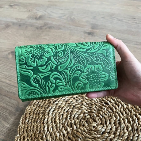 Veľká dámska kožená peňaženka zelená s kvetinovým vzorom