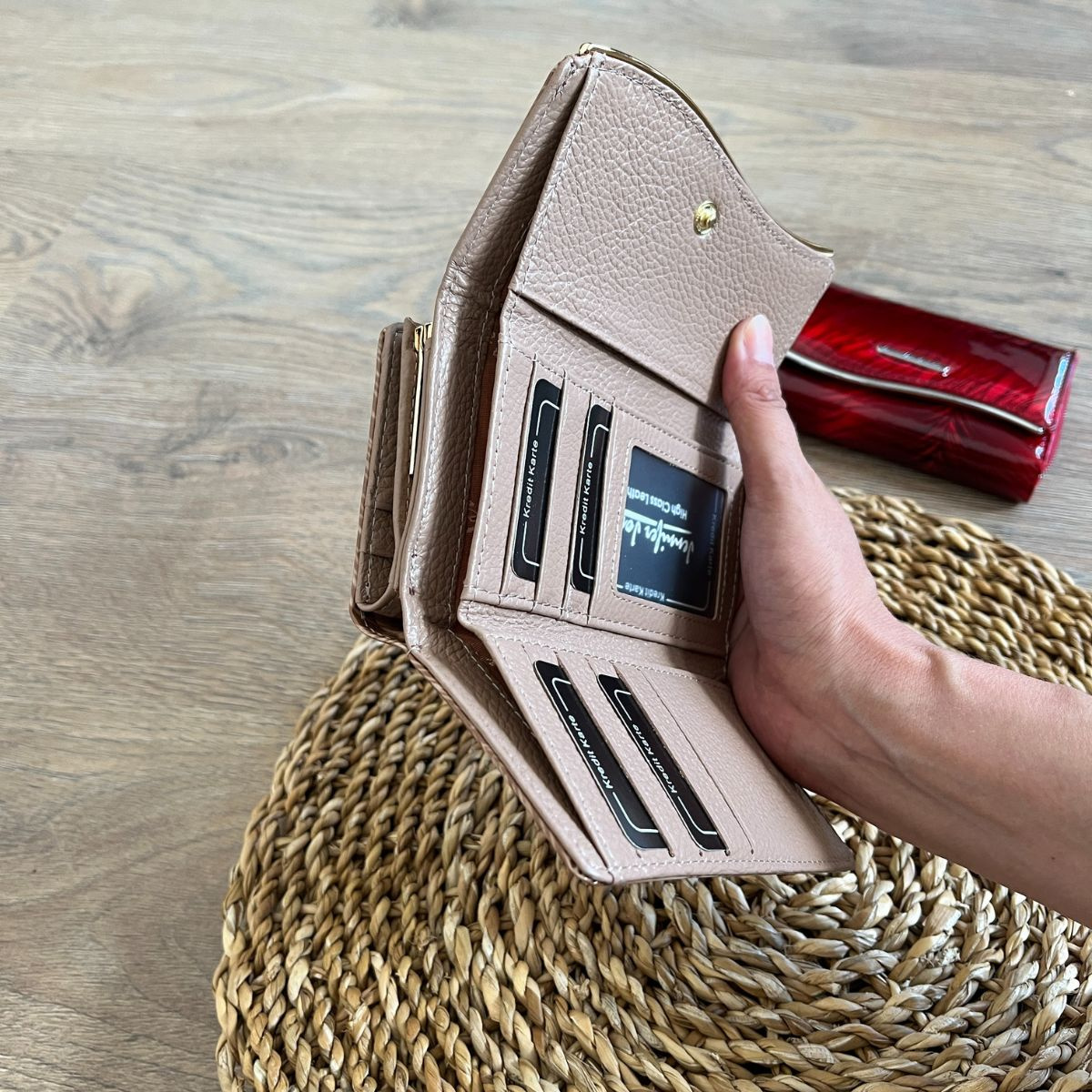 Dámska kožená peňaženka béžová SKYLA