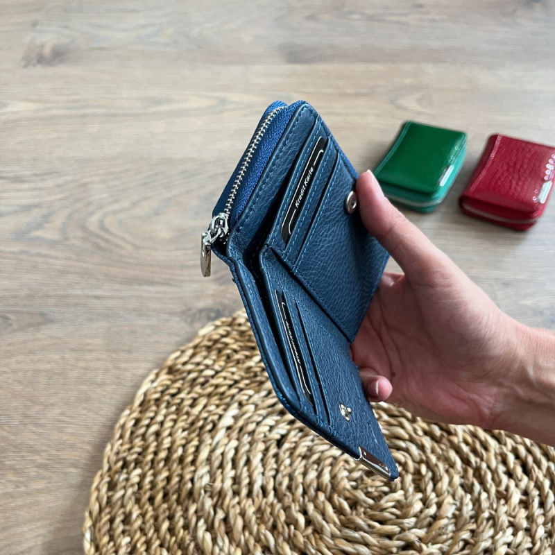 Malá dámska kožená peňaženka modrá DORIS