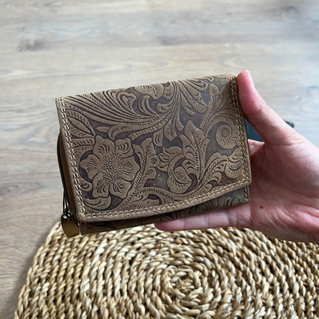 Dámska kožená peňaženka tan hnedá s kvetinovým vzorom