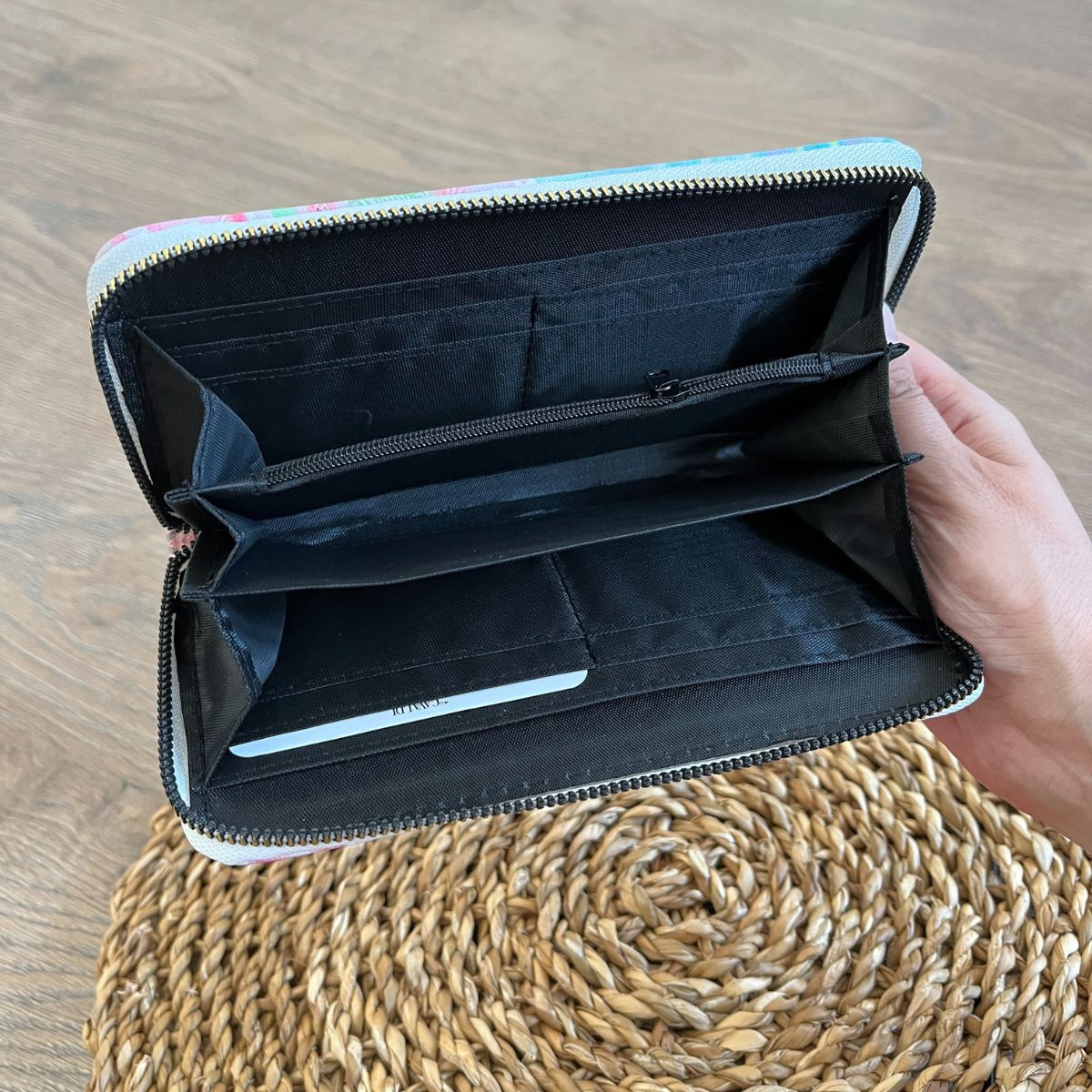 Dámska farebná peňaženka FLAMINGO