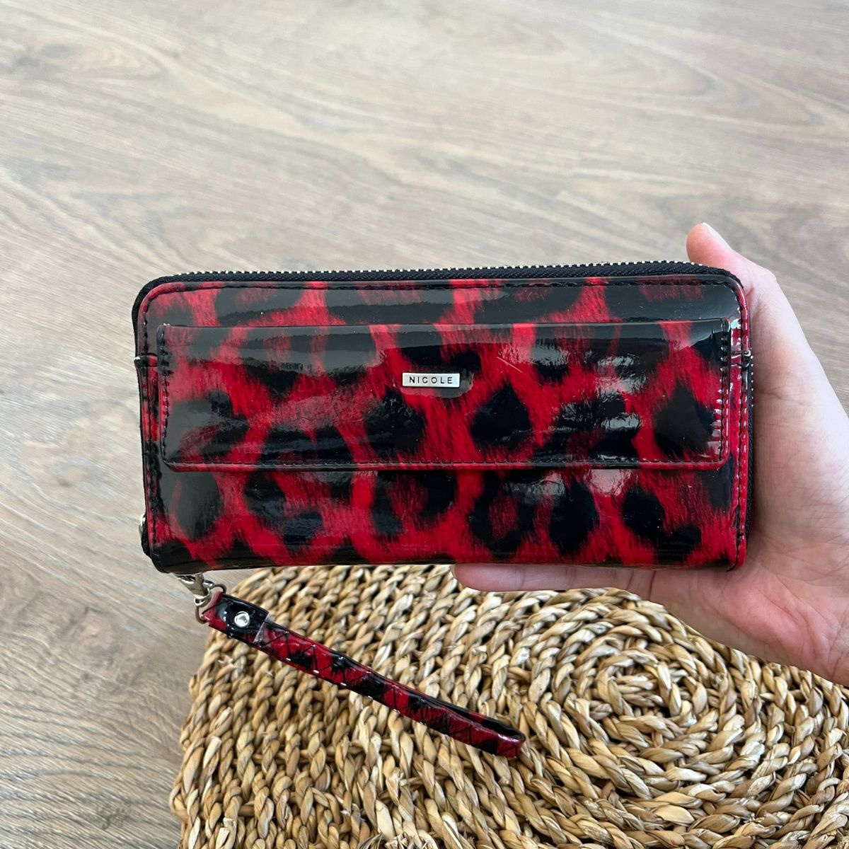 Dámska vzorovaná peňaženka NICOLE