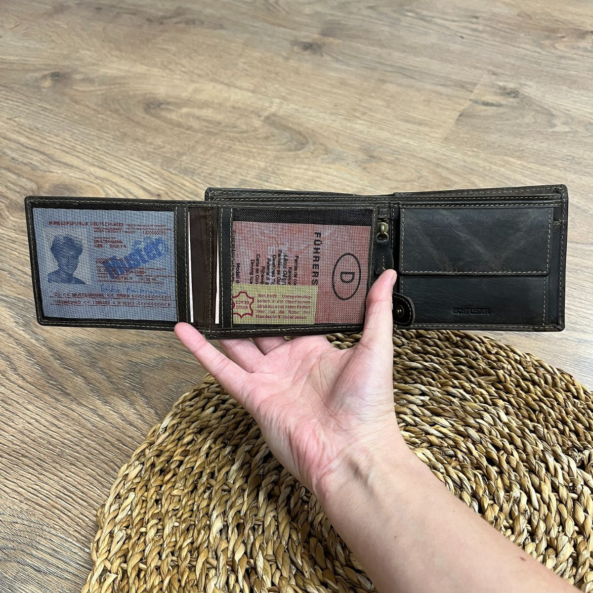 Pánska kožená peňaženka hnedá REMUS