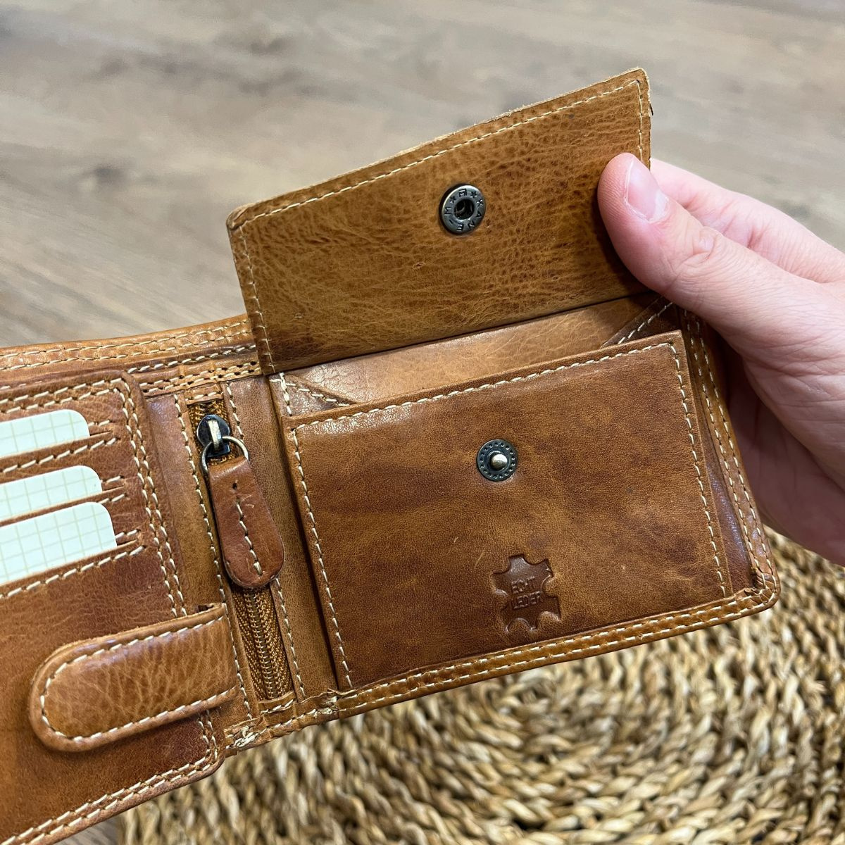 Pánska kožená peňaženka tan SVEN