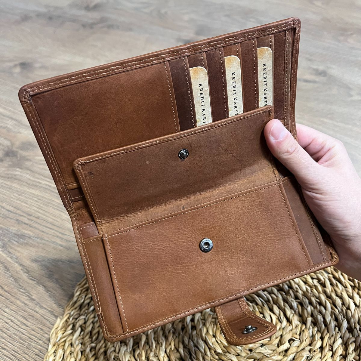 Dámska kožená peňaženka tan XENIA